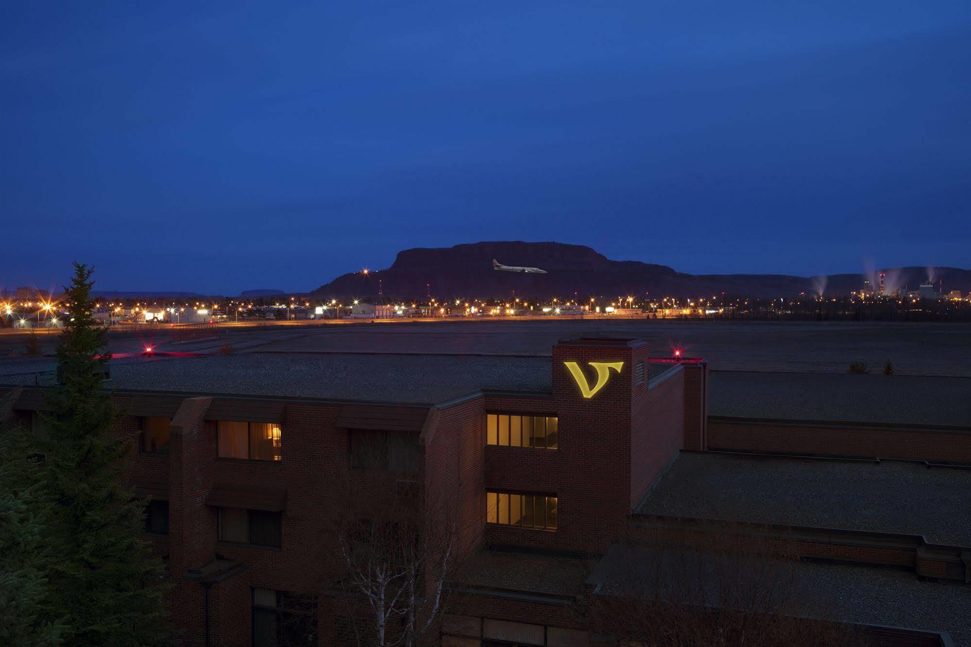 Valhalla Hotel & Conference Centre Thunder Bay Bagian luar foto