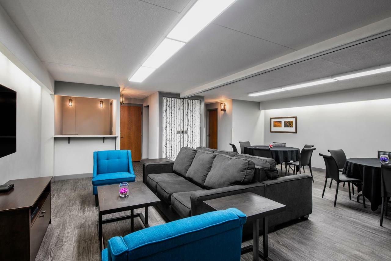Valhalla Hotel & Conference Centre Thunder Bay Bagian luar foto