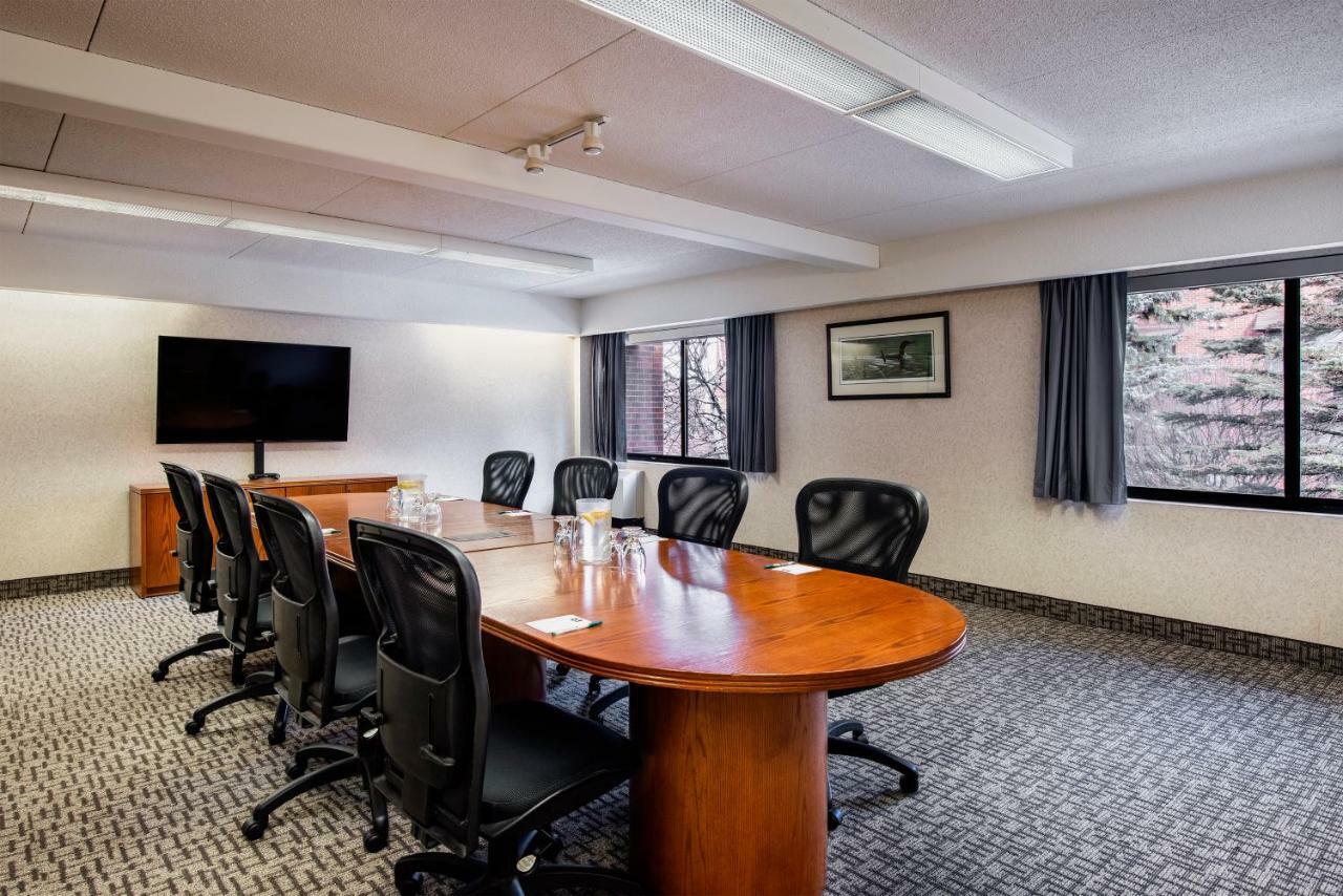 Valhalla Hotel & Conference Centre Thunder Bay Bagian luar foto